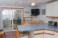 Cape Cod Oceanside Condo Across from Beach! Combine World Cup + Beach Holiday!