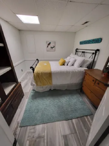 Log Cabin on the Lake