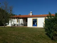 Spacious villa in beautiful surroundings Hotels in 