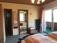 A wonderful panoramic apartment of 110m2. Hotels in Radenthein