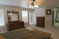 Utah Large Ski Home on access road to Alta / Snowbird- on ski bus route