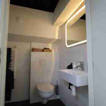 Cosy houseboat studio in the old city center Rooms