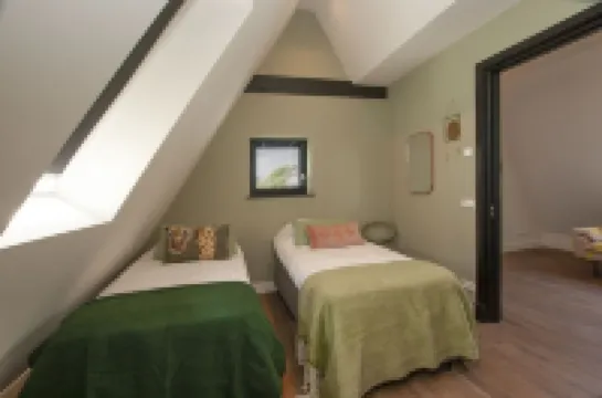 Unique boutique vacation villa by the sea!