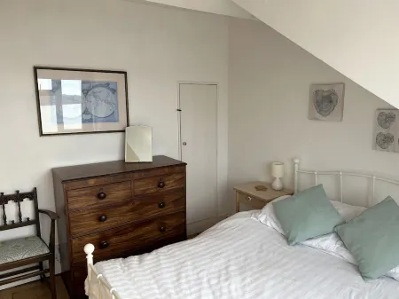 Stunning sea views set in Scarborough's Old Town