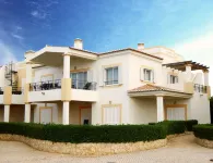 Stunning 3 Bedroom Townhouse, near the pool, located in the views, Salema