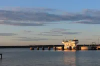 Beach Cottage - James River - Ferry End Cottages - Jamestown & Williamsburg