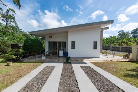 Arenal White Bliss Villa Отели рядом с достопримечательностью «Monteverde Cloud Forest Biological Preserve»