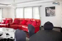 New 3 bed house , open plan kitchen / Lounge.. Sleeps 6. Borehole water, solar