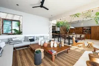 Amazing Oceanfront Villa with private pool
