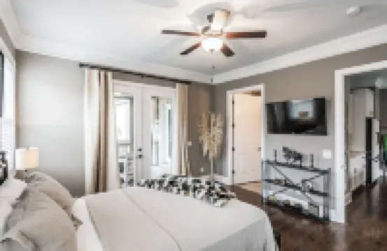 Stylish Guest Suite in Gallatin: Close to Nashville, Screened Porch & Firepit