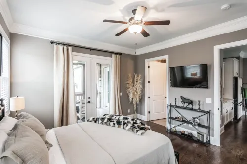 Stylish Guest Suite in Gallatin: Close to Nashville, Screened Porch & Firepit