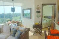 Pacific Ocean & Mountain Views  2 Bed/2BathCountry Club