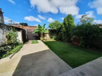 House located in the historic center of Cananeia.