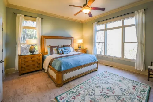 SPACIOUS SPECTACULAR BIG CANOE HOME OVER STREAM. WATERFALLS, TRAIL Mountain VIEW
