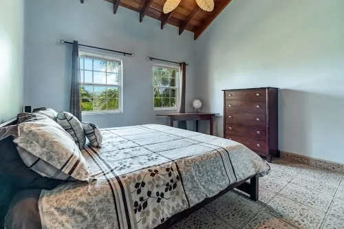 Ocean Front Condo - just steps from the beach! Gold Standard Approved