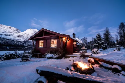 Breathtaking Panoramic Views Cabin - Secluded / fire pit / ideal for aurora