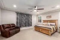 Dual King Suites-Quiet Gateway in Estrella Mt. Ra.