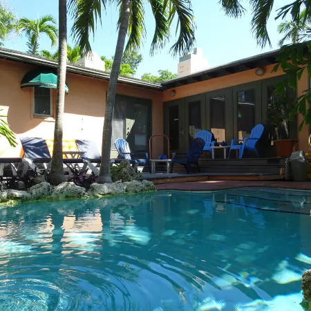 Suite Dreams Inn by the Beach