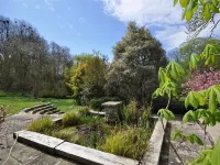 Sixpenny Cottage - Boutique