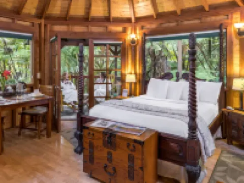 ボルケーノ ビレッジ ロッジ ボルケーノのホテル