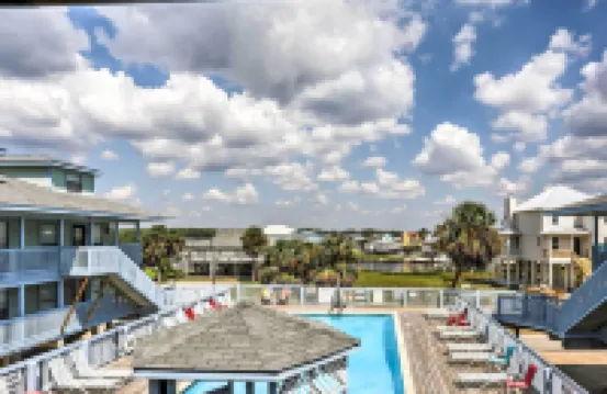 Gulf Shores Condo with Pool Access Steps to Beach!