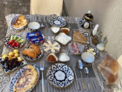 Mahbubakhon Guest house in old city