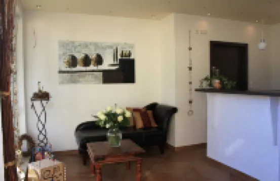 因澤格維格加尼酒店及旅館