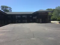 Midway Inn & Suites Hotels near Ozinga Field