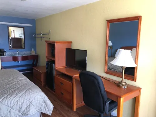 Gold Key Inn Hotels in Brady