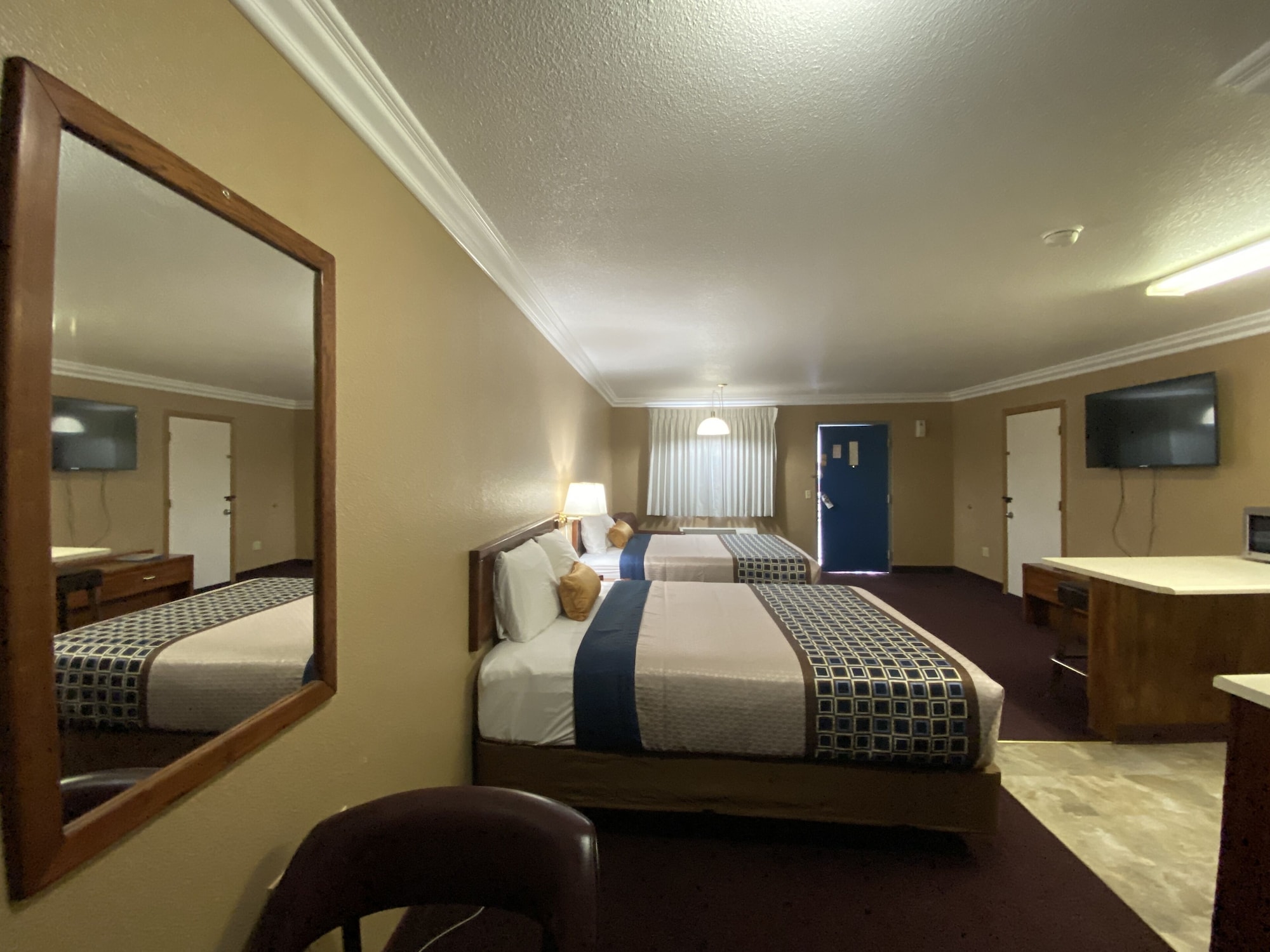 Royal Inn Hotels in Lovelock