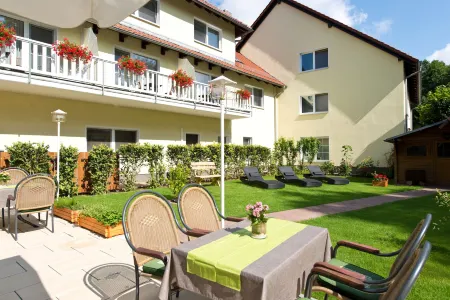 Spreewaldhotel Stephanshof Отели в г. Даме-Шпревальд