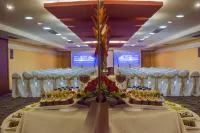 Hotel Emperador Hotels in Parroquia Antonio Jose Holguin