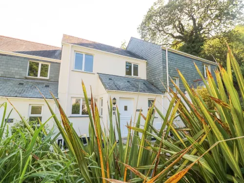 Owls Roost Hotels in Budock