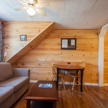 Cavendish Lodge & Cottages