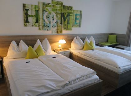 Hotel Deutschherrenhof//Trier City