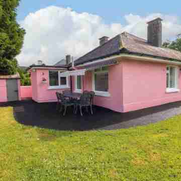 Rosemont Hotel Exterior