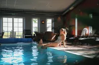 Örums Nygård Gårdshotell - Pools