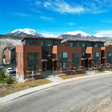 541 Center Circle 3Br 3,5Ba Townhouse