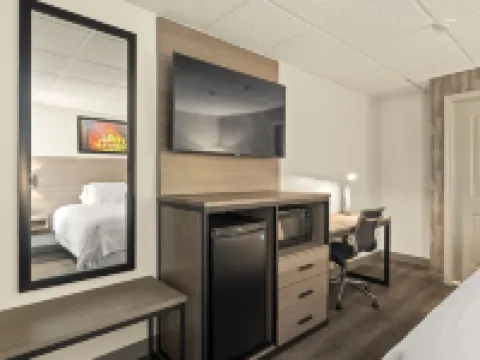 The Elmwood Hotels in Waterville