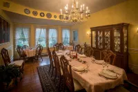 Taylor House Inn - 4-stjärniga