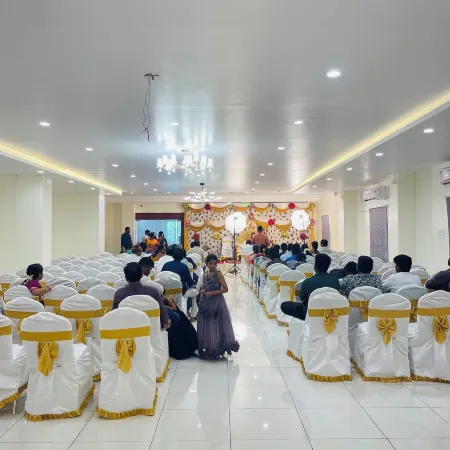 Hotel Vistaara Grand