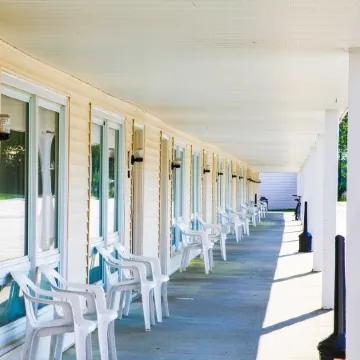 Moonlight Inn