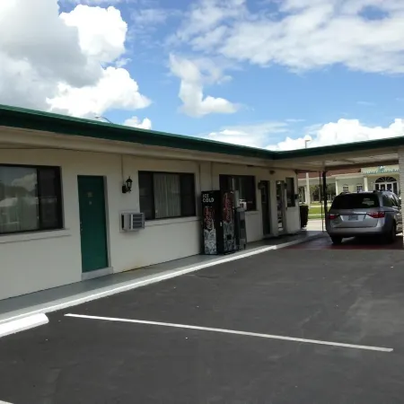 Economy Inn Okeechobee