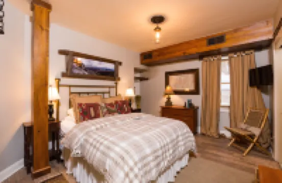 ザ ネスト オン サラトーガ レイク サラトガのホテル