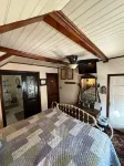 Downtown BnB King Bed Clawfoot Tub & Hot Tub - 3-Star