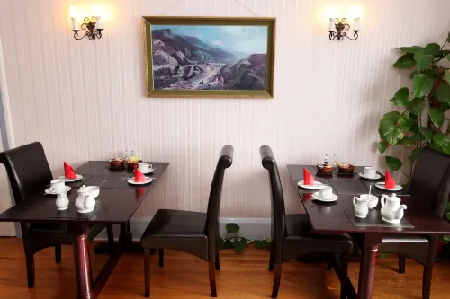 Cranston House - breakfast