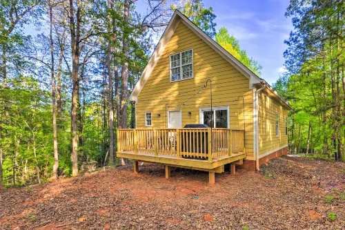 Fire Pit and Dock Waterfront Lake Sinclair Getaway! - 3-Star