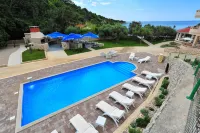 Lastura Aparthotel - Pools