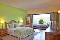 Apartamentos do Lago Hotels in Сертан