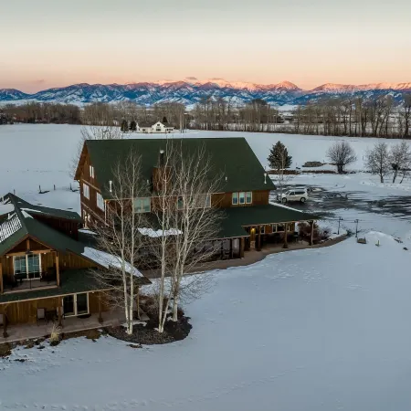 Gallatin River Lodge